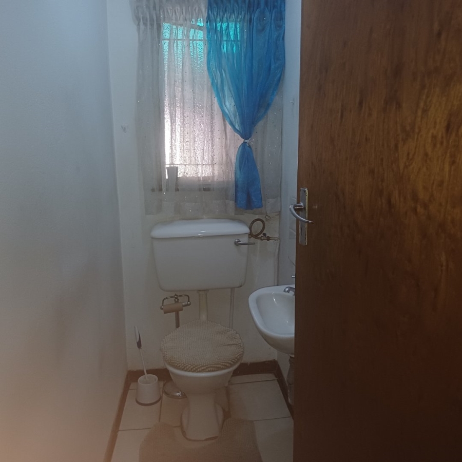 4 Bedroom Property for Sale in Bloemfontein Free State
